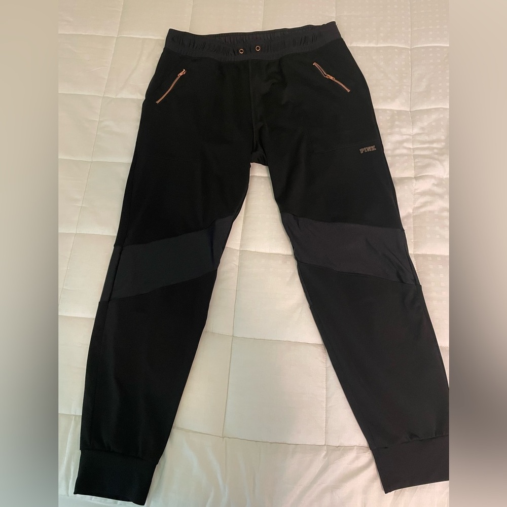 VS jogger pants